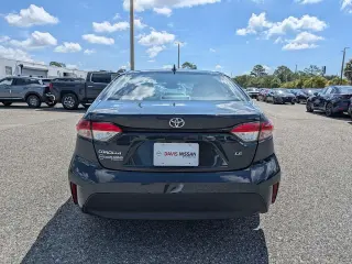 Toyota Corolla 2025 LE 4p Sedan