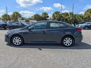 Toyota Corolla 2025 LE 4p Sedan