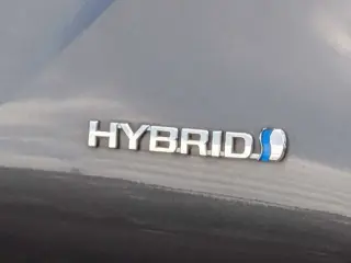 Toyota Prius 2019 L Eco 4p Hatchback