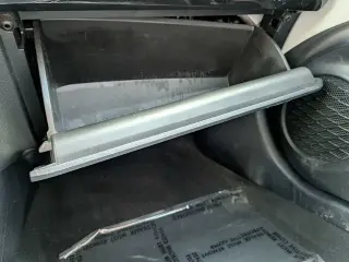 Toyota Prius 2019 L Eco 4p Hatchback