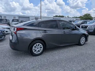Toyota Prius 2019 L Eco 4p Hatchback
