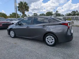 Toyota Prius 2019 L Eco 4p Hatchback