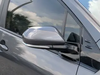 Toyota Prius 2019 L Eco 4p Hatchback