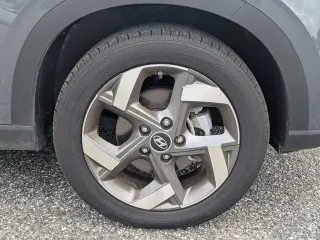 Hyundai VENUE 2025 SEL 4p Crossover