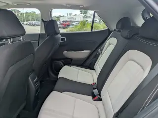 Hyundai VENUE 2025 SEL 4p Crossover