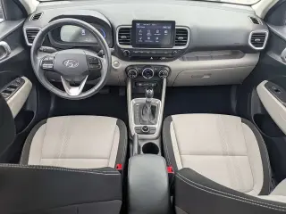 Hyundai VENUE 2025 SEL 4p Crossover