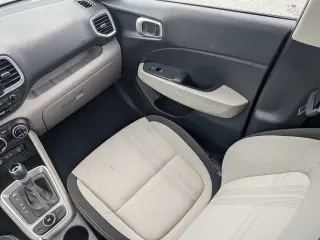 Hyundai VENUE 2025 SEL 4p Crossover