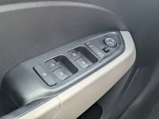 Hyundai VENUE 2025 SEL 4p Crossover