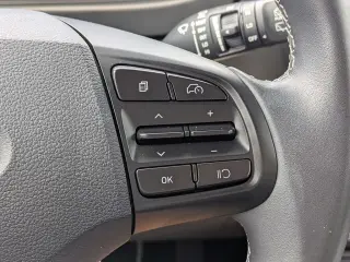 Hyundai VENUE 2025 SEL 4p Crossover
