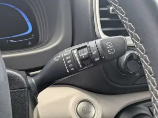Hyundai VENUE 2025 SEL 4p Crossover