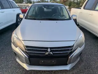 Mitsubishi Mirage 2024 ES 4p Hatchback