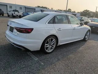 Audi A4 2024 AWD quattro S line Premium Plus 45 TFSI 4p Sedan