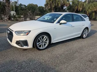 Audi A4 2024 AWD quattro S line Premium Plus 45 TFSI 4p Sedan