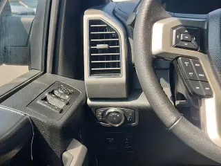 Ford F-150 2020 4x4 Lariat 4p SuperCrew 5.5 ft. SB