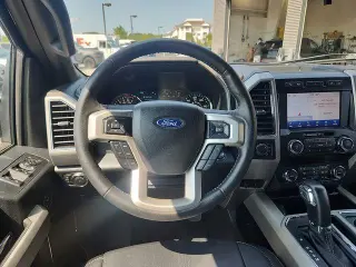 Ford F-150 2020 4x4 Lariat 4p SuperCrew 5.5 ft. SB