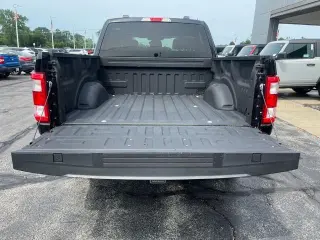 Ford F-150 2023 4x4 XL 4 puertas SuperCrew 5.5 pies SB