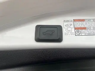 Toyota RAV4 Hybrid 2016 AWD XLE 4p SUV