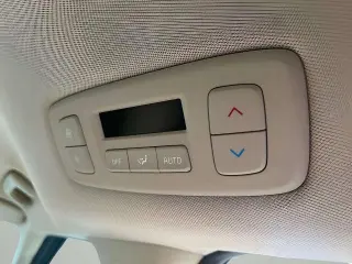 Kia Carnival 2024 EX Mini-Van 4puertas