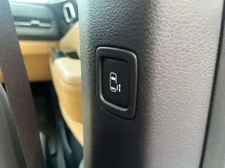 Kia Carnival 2024 EX Mini-Van 4puertas