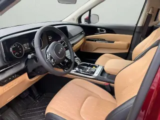 Kia Carnival 2024 EX Mini-Van 4puertas