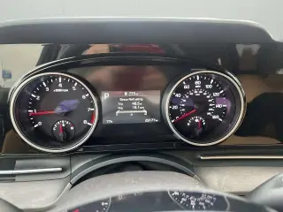 Kia Carnival 2024 EX Mini-Van 4puertas