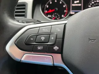 Volkswagen Atlas Cross Sport 2020 AWD V6 SE 4Motion 4p SUV con Tecnología
