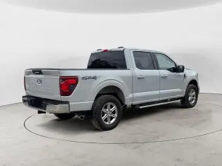 Ford F-150 2024 4x4 XLT 4 puertas SuperCrew caja corta de 5,5 pies