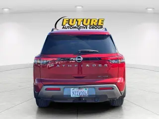 Nissan Pathfinder 2026 AWD SL 4p SUV