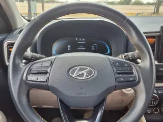 Hyundai VENUE 2025 Limited 4 puertas Crossover