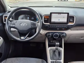 Hyundai VENUE 2025 Limited 4 puertas Crossover