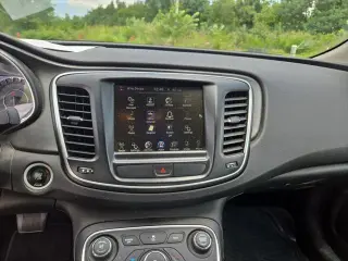 Chrysler 200 Limited 2016 Sedán 4 puertas