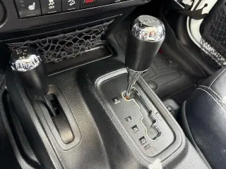 Jeep Wrangler Unlimited 2016 4x4 Sahara 4p SUV
