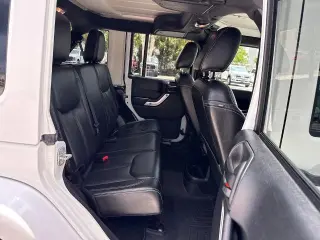 Jeep Wrangler Unlimited 2016 4x4 Sahara 4p SUV