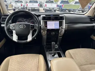 Toyota 4Runner 2020 4x4 SR5 4p SUV