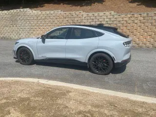 Ford Mustang Mach-E 2025 AWD GT 4dr SUV