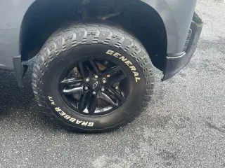 Chevrolet Silverado 1500 2020 4x4 Custom Trail Boss 4p Cabina Crew 5.8 pies SB