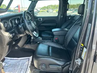 Jeep Gladiator 2021 4x4 de Altitude Alta 4p. Cabina Doble 5.0 pies. BA