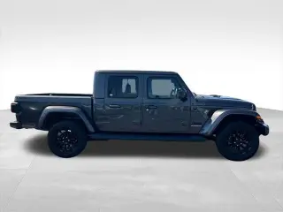 Jeep Gladiator 2021 4x4 de Altitude Alta 4p. Cabina Doble 5.0 pies. BA