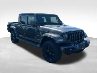 Jeep Gladiator 2021 4x4 de Altitude Alta 4p. Cabina Doble 5.0 pies. BA