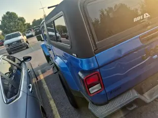 Jeep Gladiator 2021 4x4 Sport 4dr Crew Cab 5.0 ft. SB