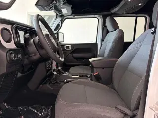Jeep Gladiator 2024 4x4 Sport 4dr Cabina Doble 5.0 ft. SB