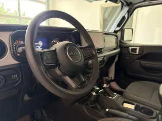 Jeep Gladiator 2024 4x4 Sport 4dr Cabina Doble 5.0 ft. SB