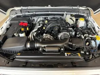 Jeep Gladiator 2024 4x4 Sport 4dr Cabina Doble 5.0 ft. SB