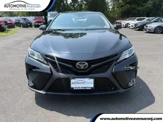 Toyota Camry 2019 SE 4 puertas Sedán