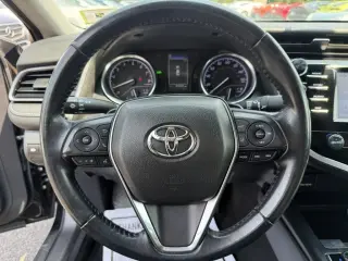 Toyota Camry 2019 SE 4 puertas Sedán