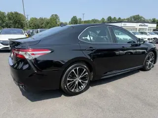 Toyota Camry 2019 SE 4 puertas Sedán