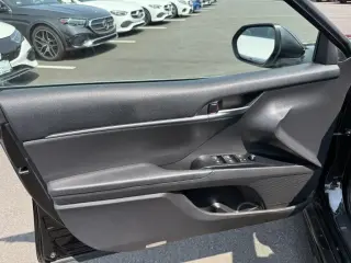 Toyota Camry 2019 SE 4 puertas Sedán