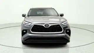 Toyota Highlander 2024 AWD LE SUV 4 puertas
