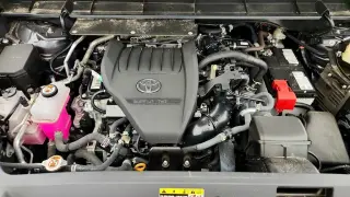 Toyota Highlander 2024 AWD LE SUV 4 puertas