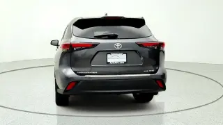 Toyota Highlander 2024 AWD LE SUV 4 puertas
